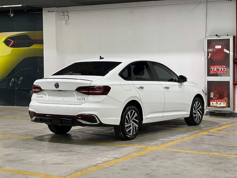 Volkswagen Lavida 2022 #6 Volkswagen Lavida 2022 car image #6