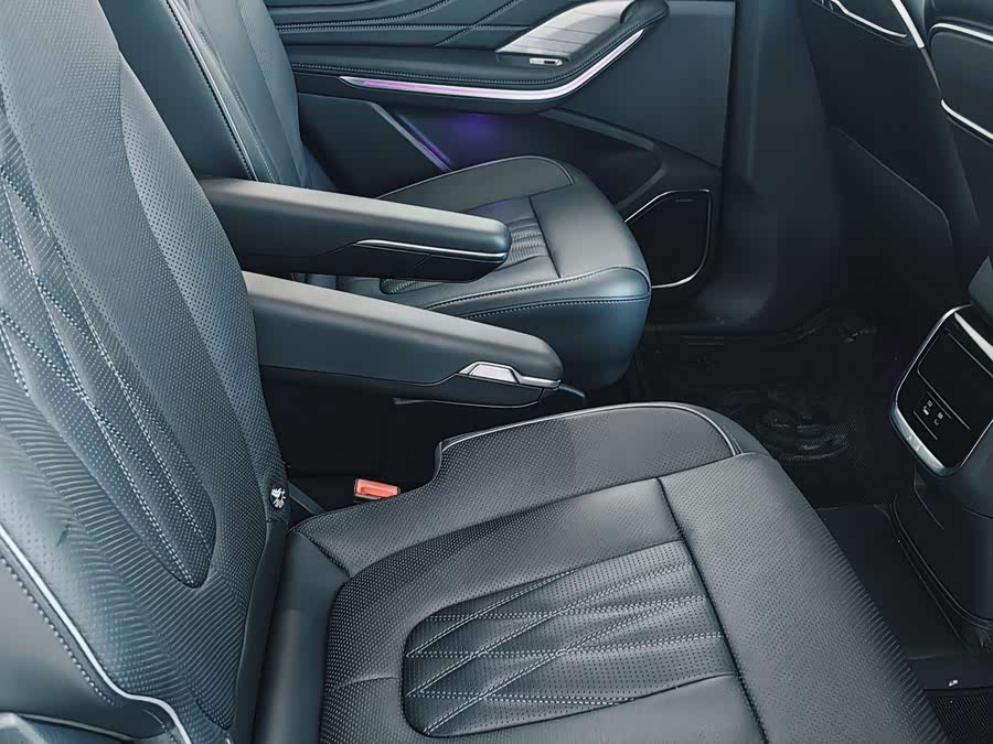 HongQi HS3 2024 car image #6