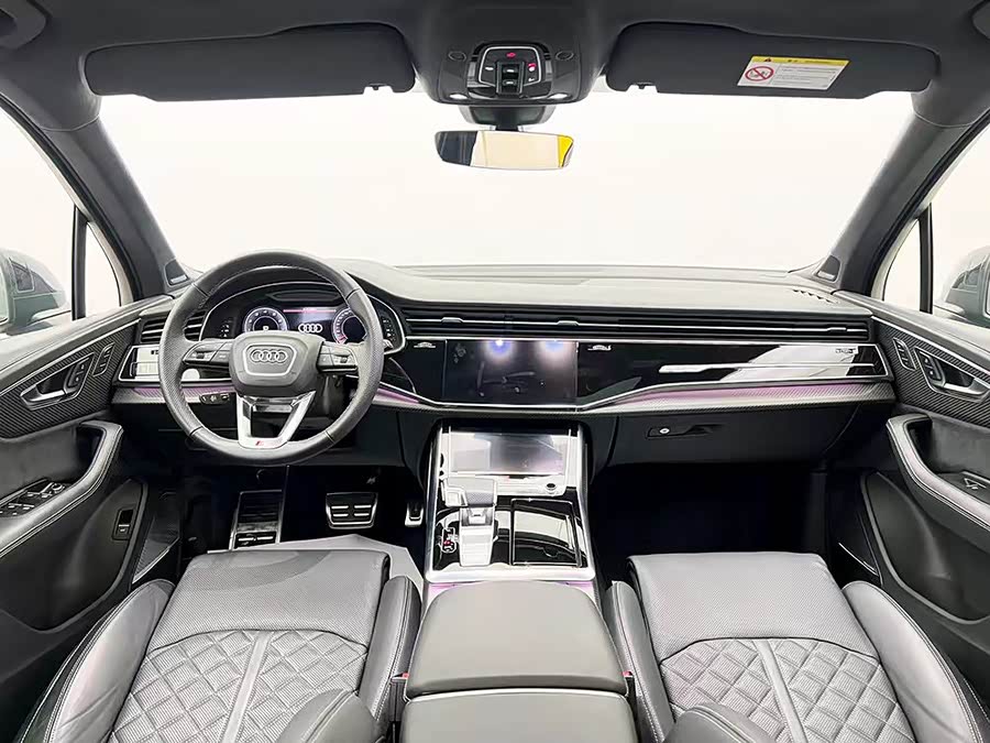 Audi SQ7 2024 car image #6