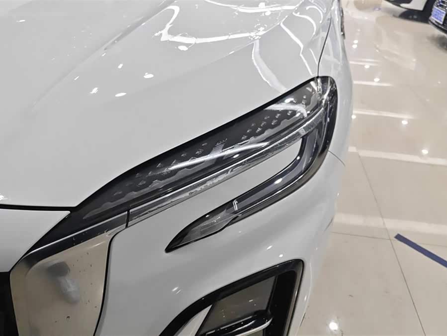 HongQi HS3 2023 #6 HongQi HS3 2023 car image #6