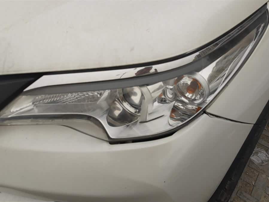 Toyota Fortuner 2018 immagine di auto #6