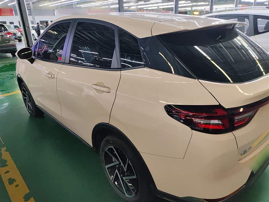 哪吒汽车 哪吒AYA 2024 汽车图片 #6