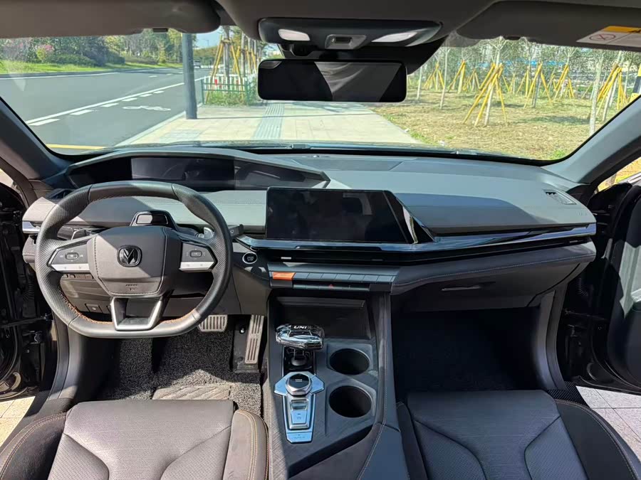 长安 长安UNI-V 2022 汽车图片 #6