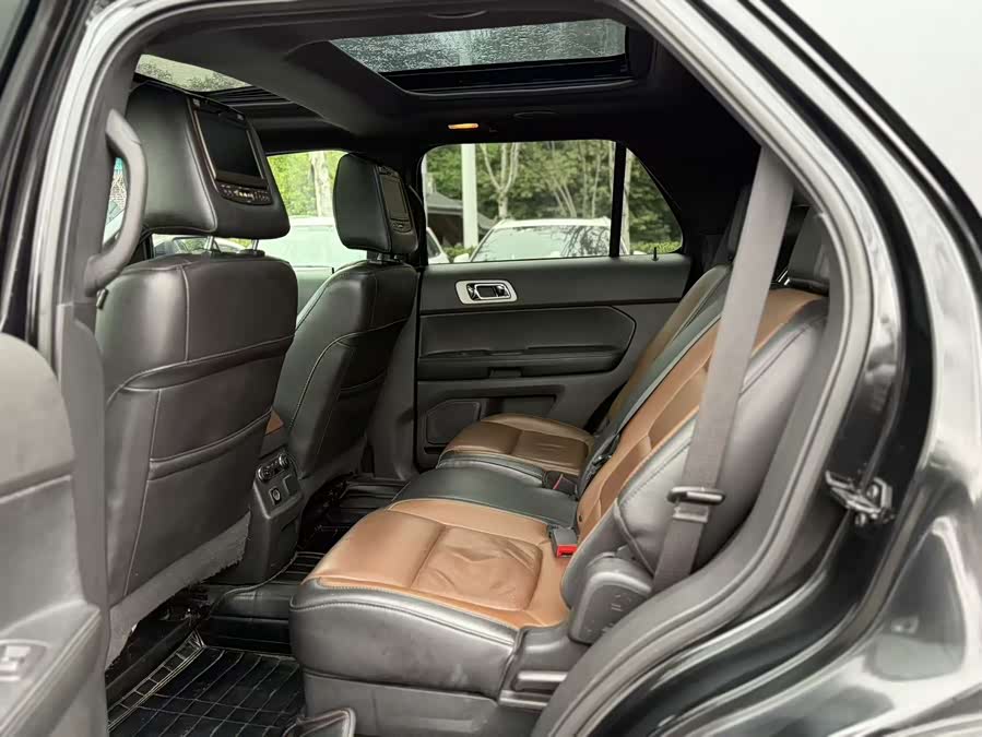 Ford Explorer (Imported) 2014 car image #6