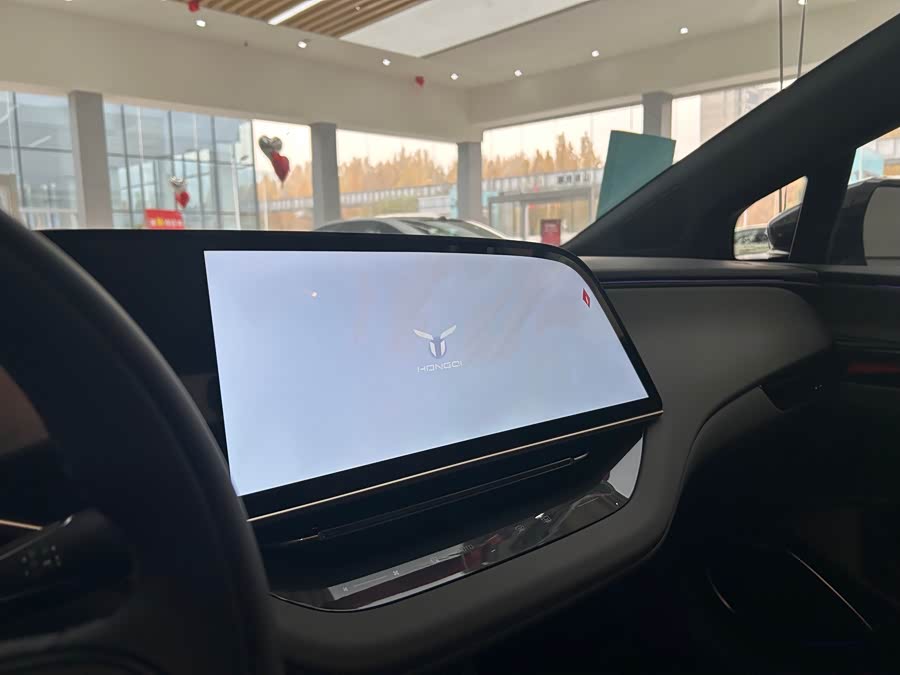 HongQi EH7 2025 #6 HongQi EH7 2025 car image #6