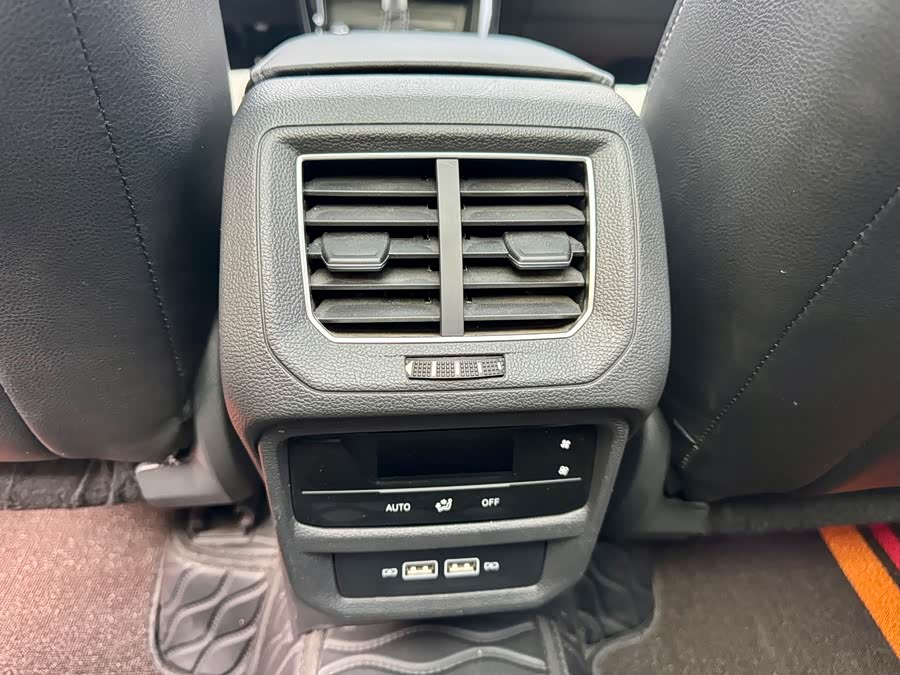 Volkswagen Tayron GTE 2024 #6 Volkswagen Tayron GTE 2024 car image #6