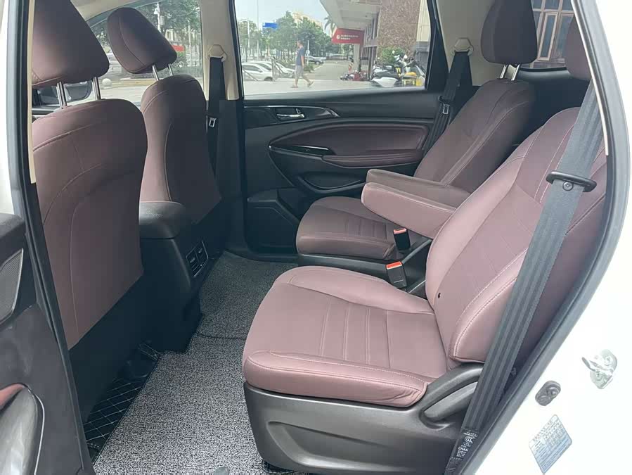 Changan Linmax 2018 car image #6