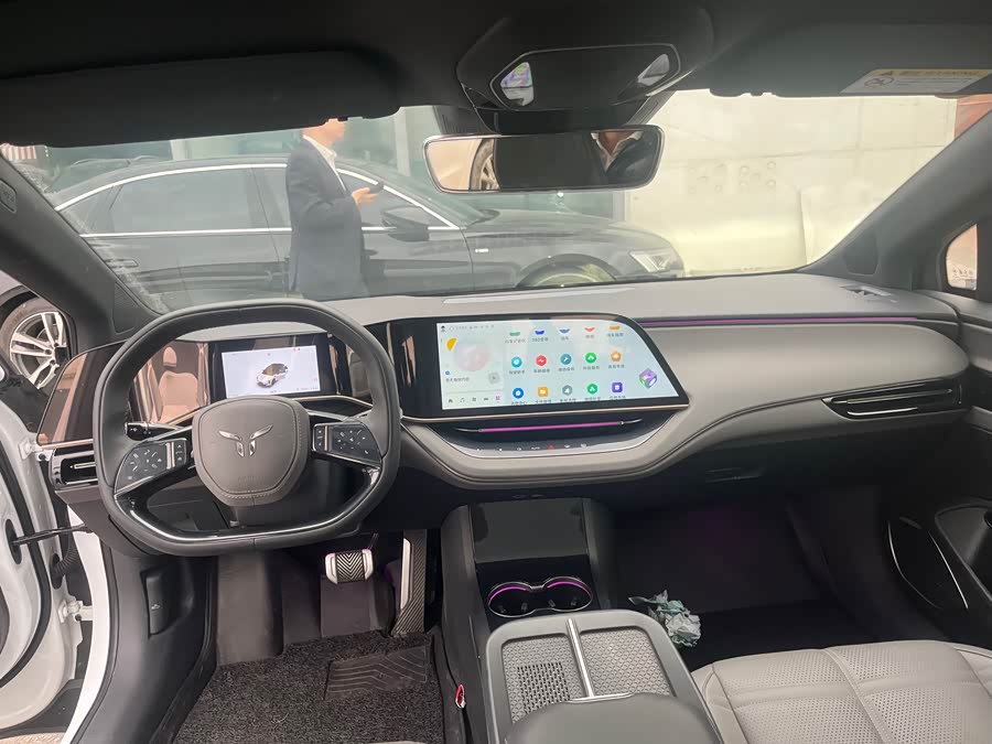 HongQi EH7 2024 car image #6