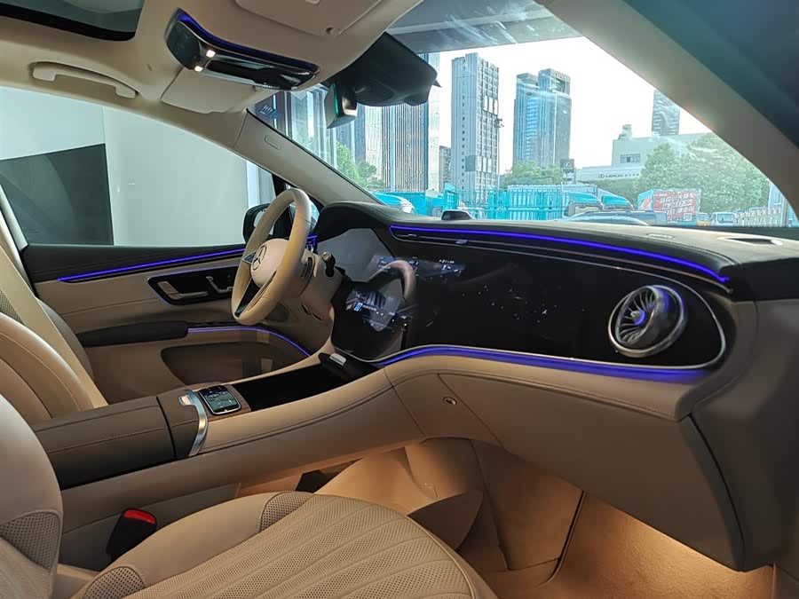 Mercedes-Benz EQS SUV 2025 car image #6