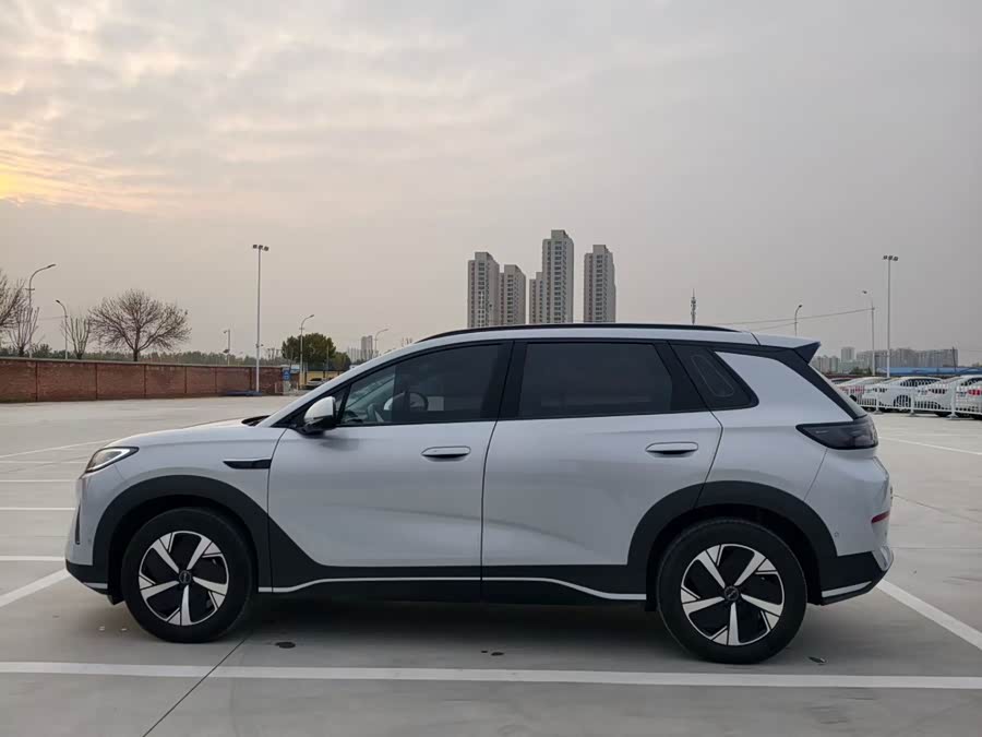 BYD Sea Lion 05 EV 2025 #6 BYD Sea Lion 05 EV 2025 car image #6