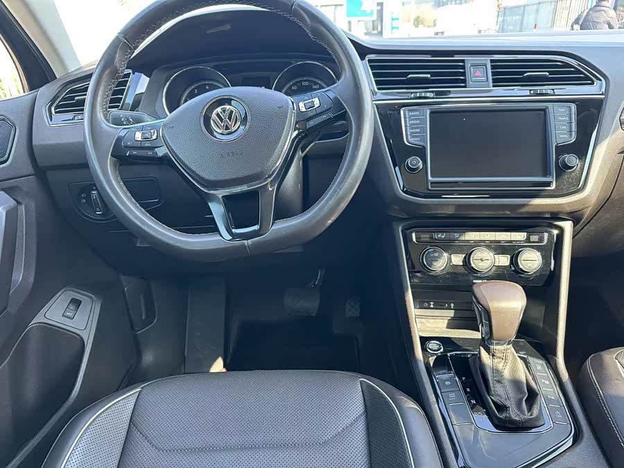 Volkswagen Tiguan L 2018 #6 Volkswagen Tiguan L 2018 imagem de carro #6