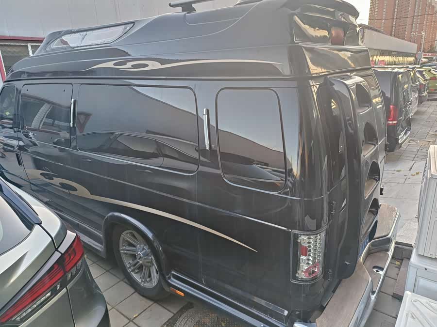 Ford E350 2015 #6 Ford E350 2015 car image #6