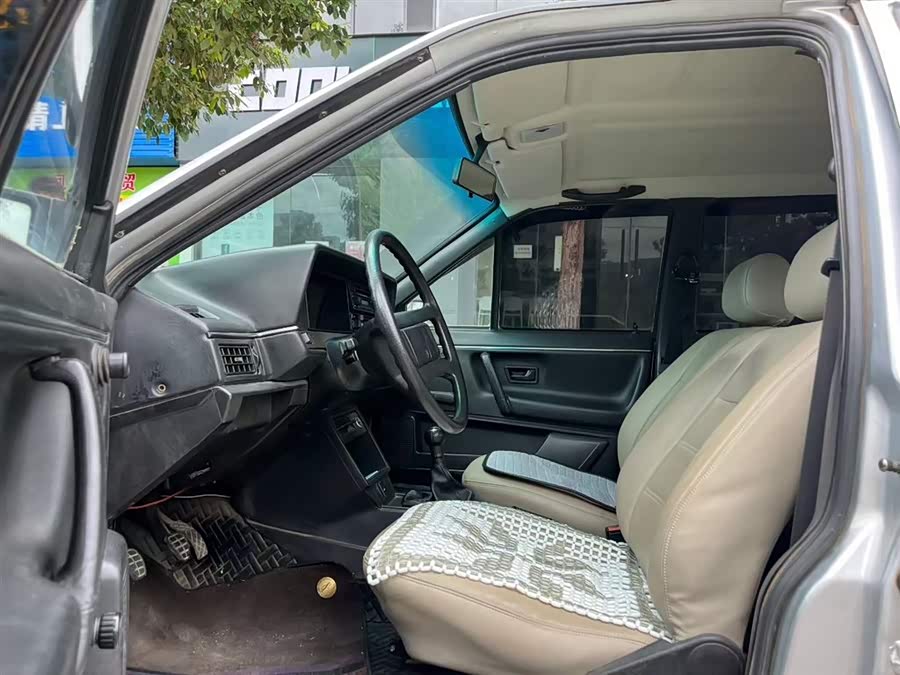 Volkswagen Santana Classic 2012 #6 Volkswagen Santana Classic 2012 изображение автомобиля #6