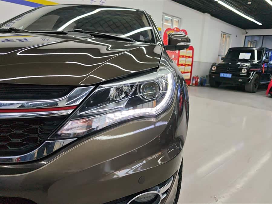 BYD S7 2017 car image #6