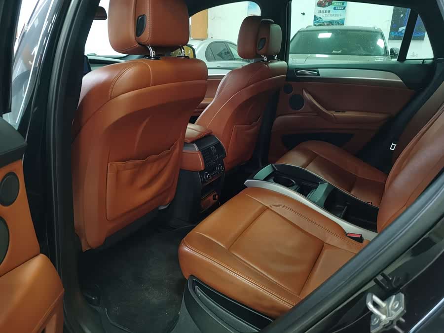 BMW X6 M 2014 car image #6