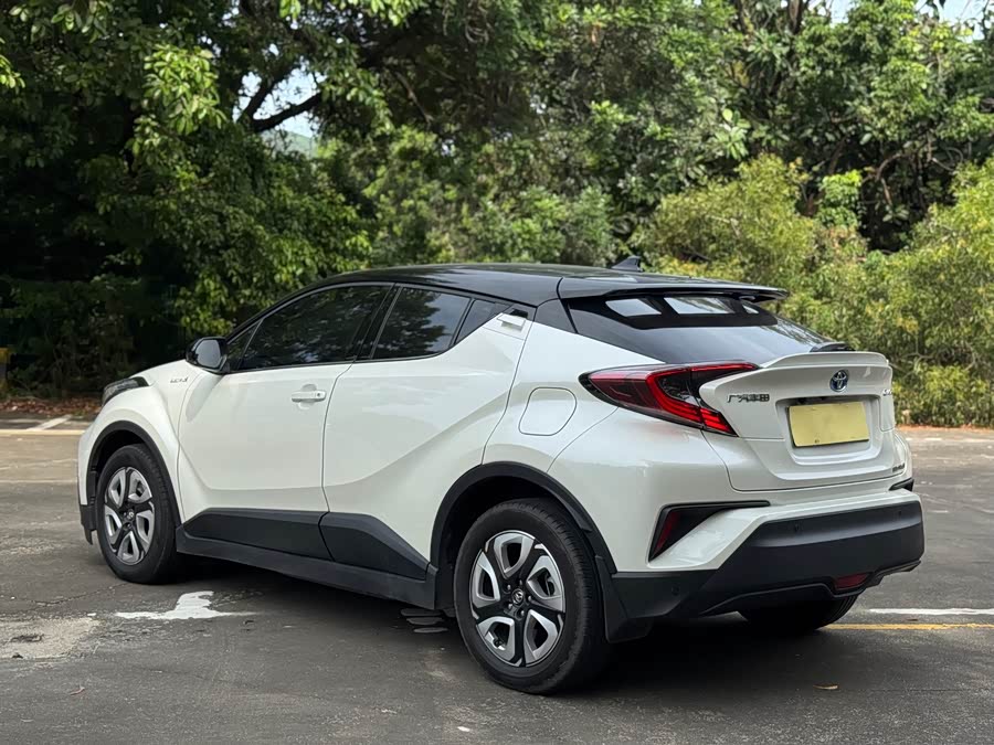 Toyota C-HR EV 2020 immagine di auto #6