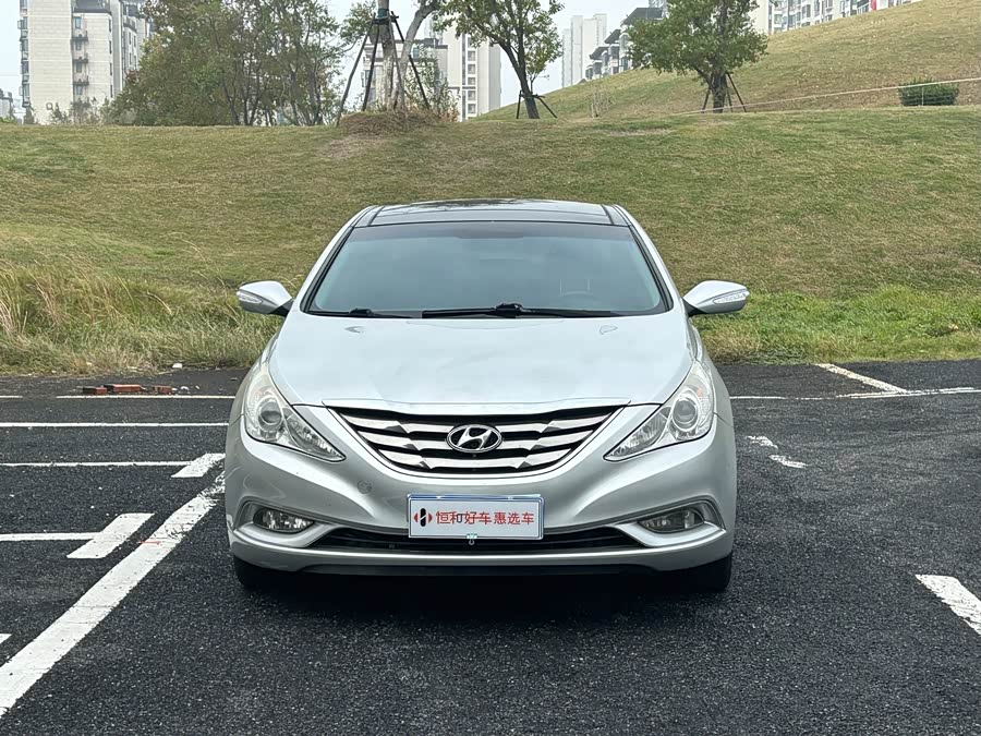 Hyundai Sonata 2012 car image #6