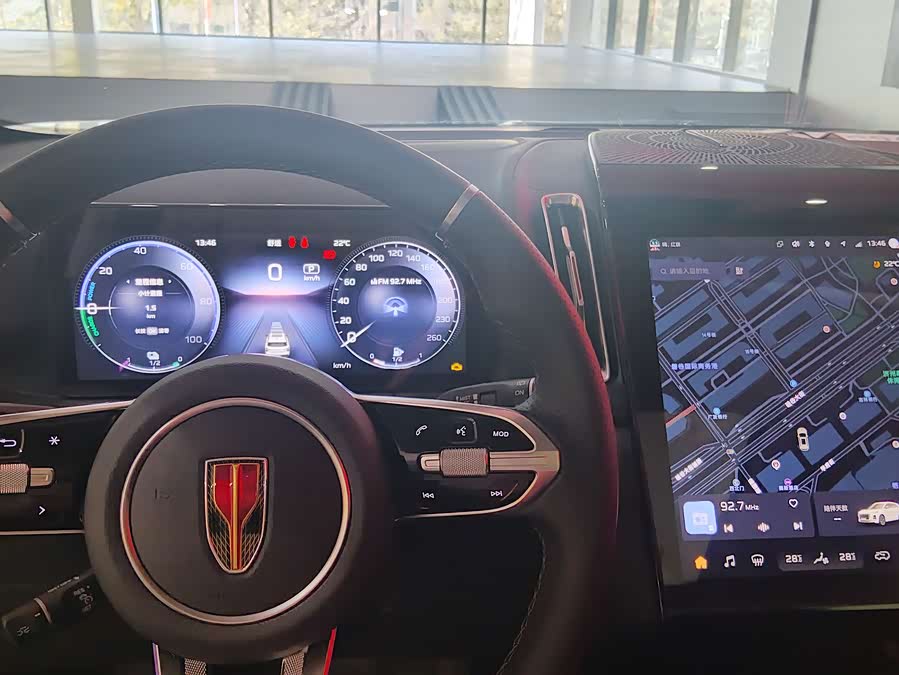 HongQi HS3 PHEV 2024 #6 HongQi HS3 PHEV 2024 car image #6