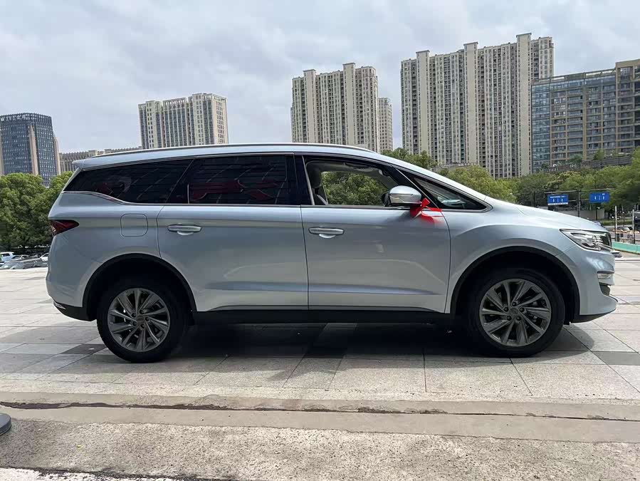 GEELY JiaJi New Energy 2021 car image #6