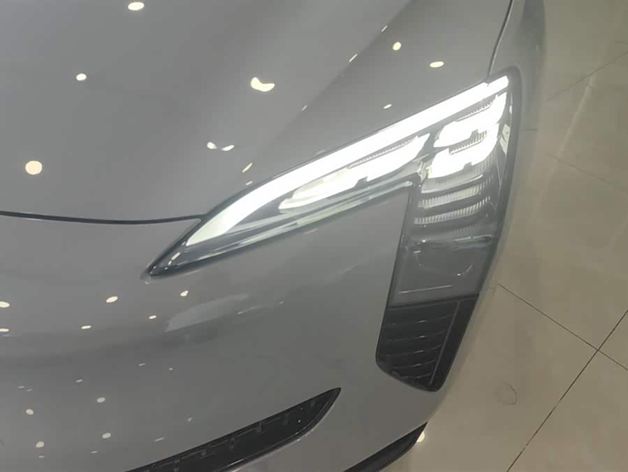 HongQi EH7 2025 #6 HongQi EH7 2025 car image #6