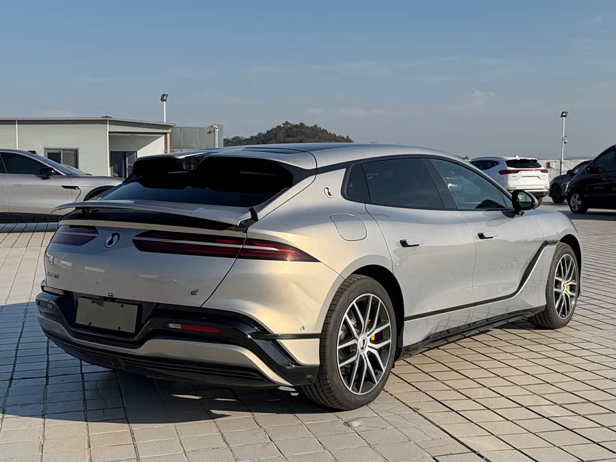 Denza Z9GT 2025 immagine di auto #6