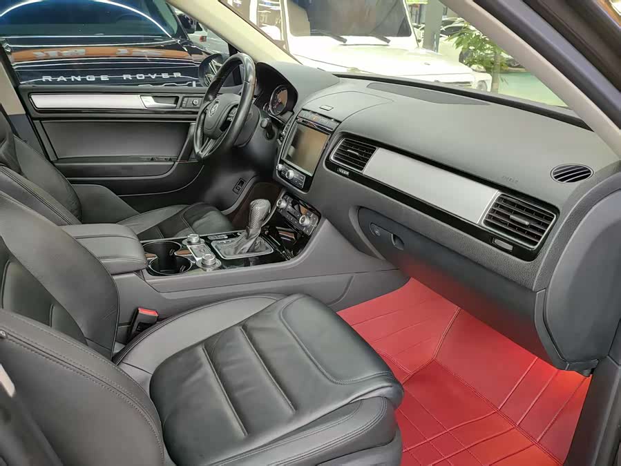 Volkswagen Touareg 2017 car image #6