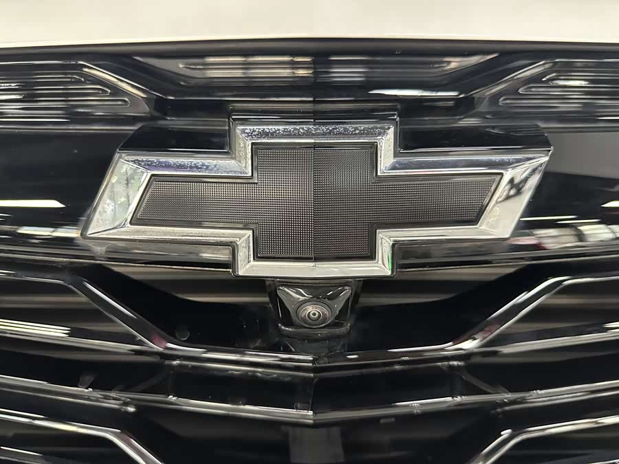 Chevrolet Equinox Plus 2025 car image #6