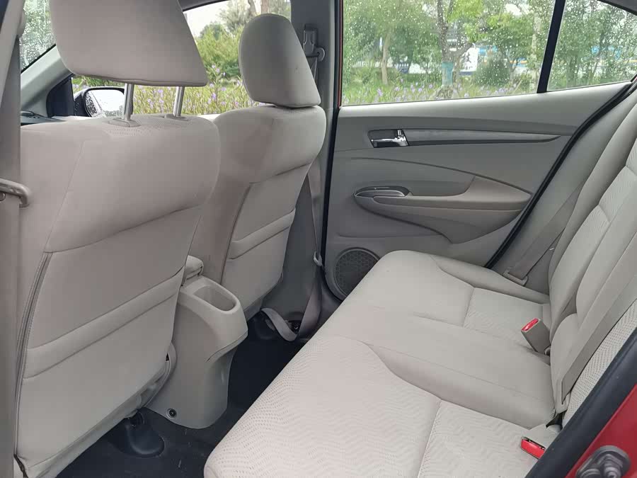 Honda City Classic 2013 #6 Honda City Classic 2013 car image #6