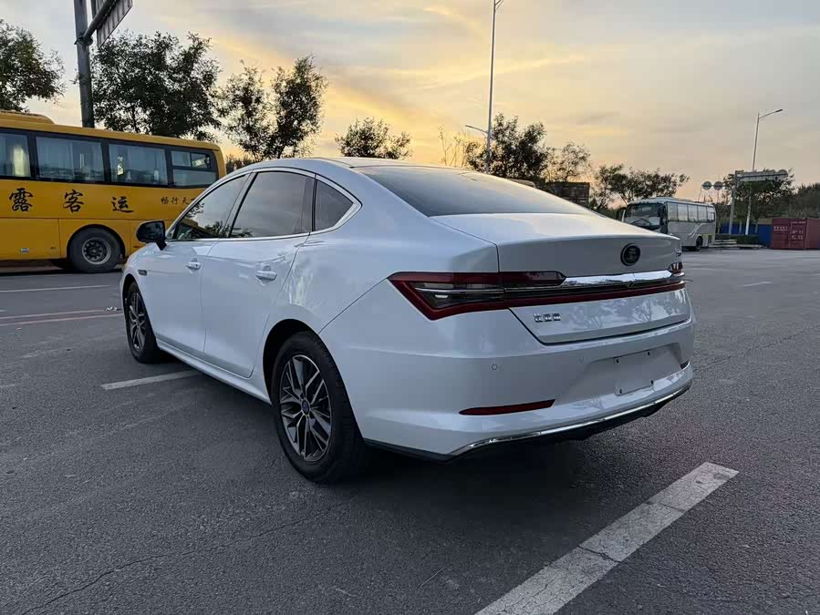 BYD Qin Pro New Energy 2019 #6 BYD Qin Pro New Energy 2019 car image #6
