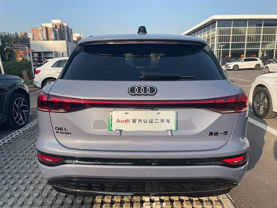 Audi Q6L e-tron 2025 #6 Audi Q6L e-tron 2025 صورة سيارة #6