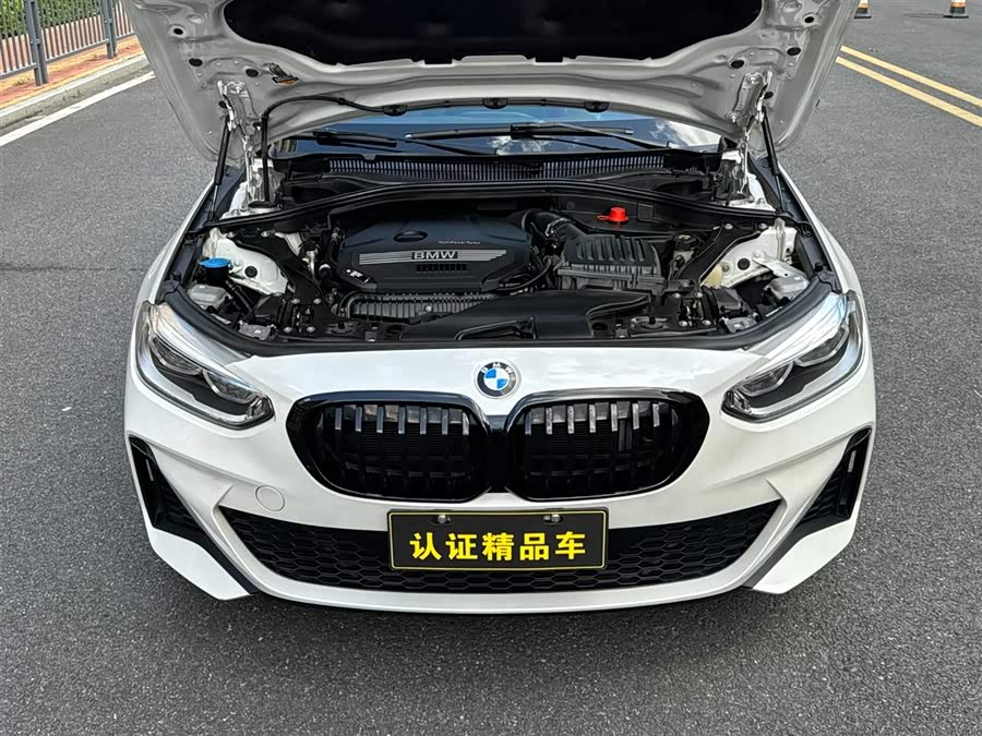 BMW 1 Series 2022 #6 BMW 1 Series 2022 car image #6