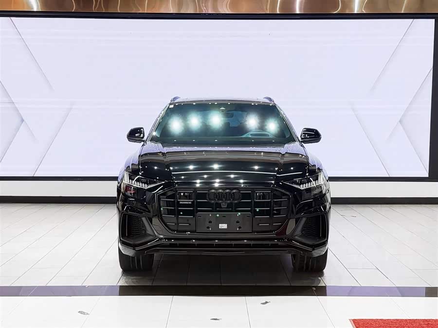 Audi Q8 2021 car image #6
