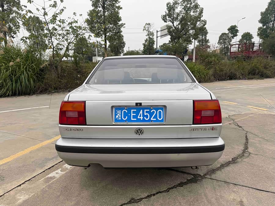 Jetta Jetta 2005 #6 Jetta Jetta 2005 car image #6