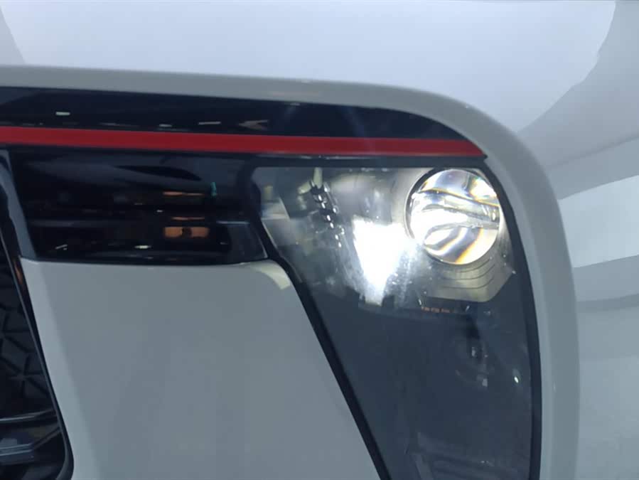 Forthing T5 EVO 2021 #6 Forthing T5 EVO 2021 car image #6