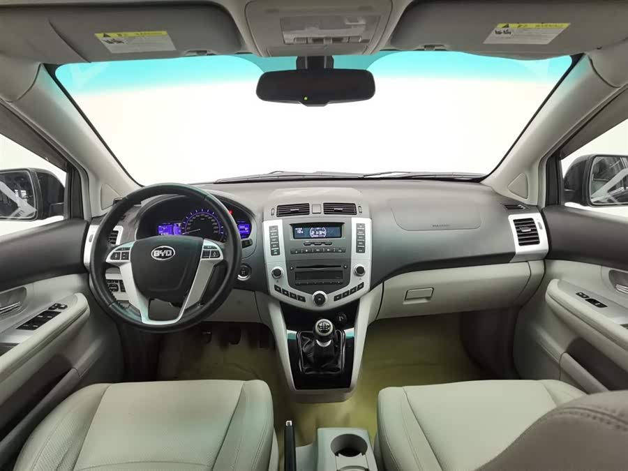 BYD S6 2014 #6 BYD S6 2014 car image #6