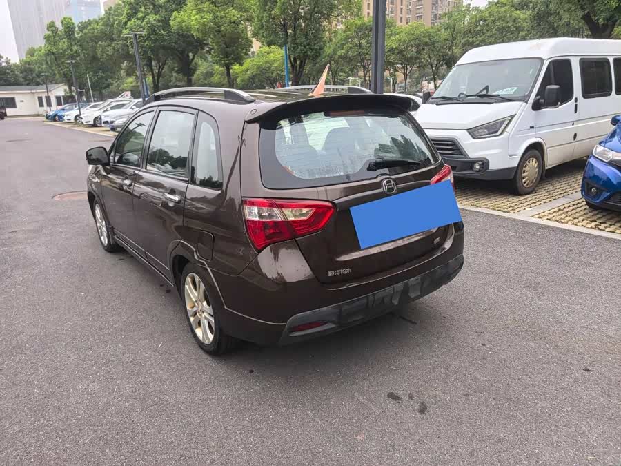 Suzuki Liana A6 2015 immagine di auto #6