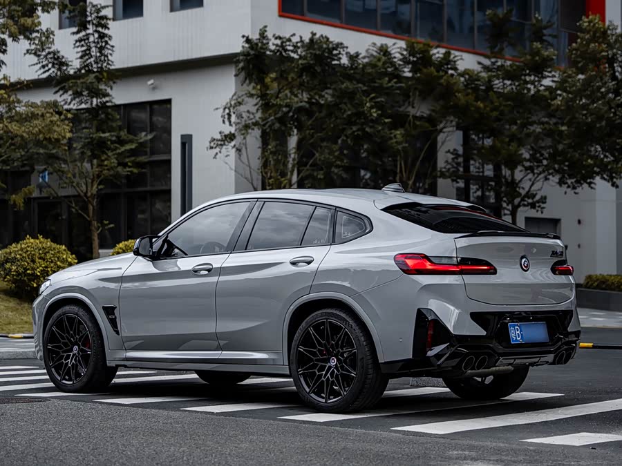 BMW X4 M 2022 #6 BMW X4 M 2022 car image #6