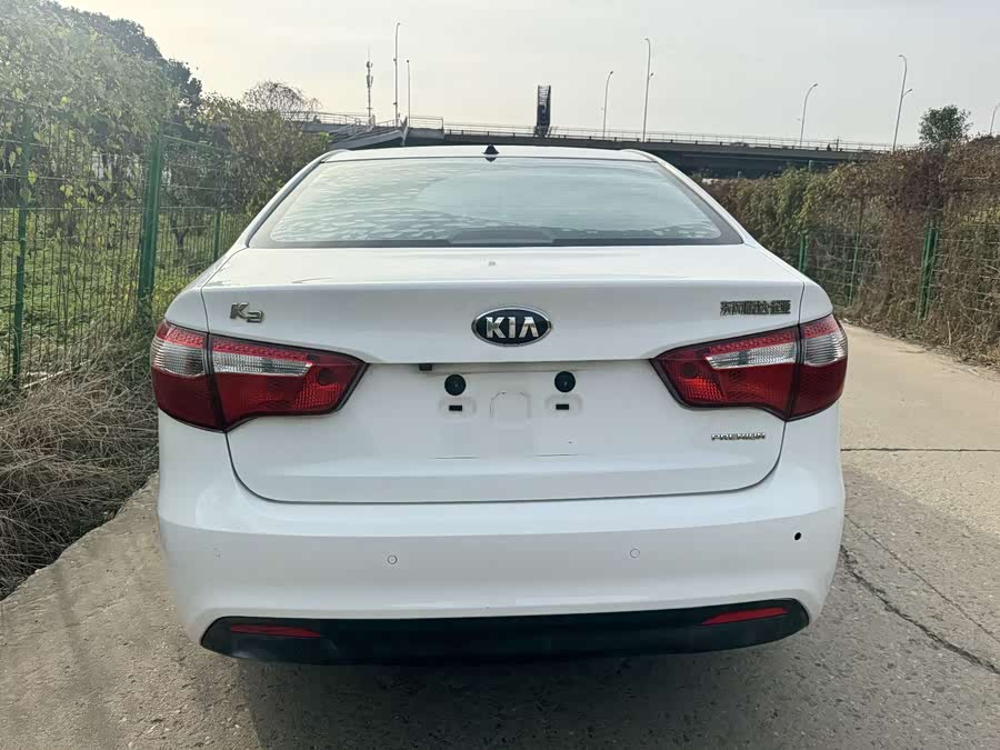 Kia K2 2013 image de voiture #6