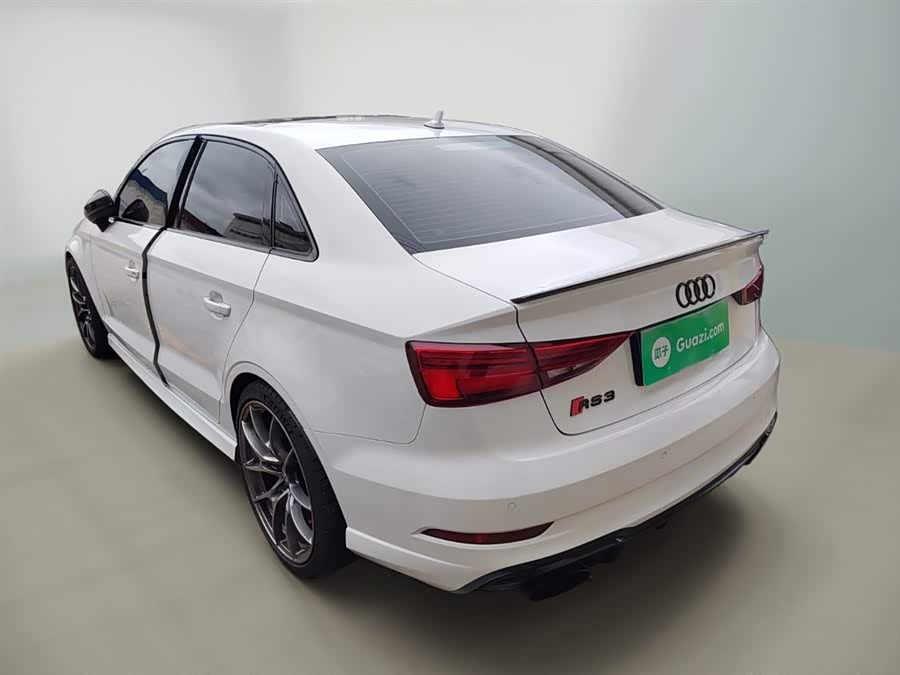 Audi RS 3 2018 car image #6