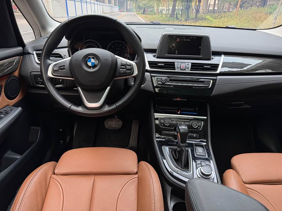 BMW 2 Series Tourer (Imported) 2015 #6 BMW 2 Series Tourer (Imported) 2015 car image #6