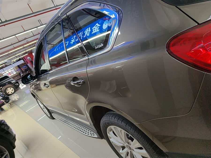 Haval H8 2018 изображение автомобиля #6