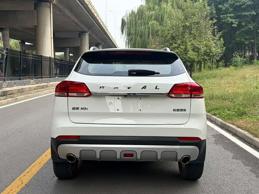 Haval H2s 2018 #6 Haval H2s 2018 car image #6