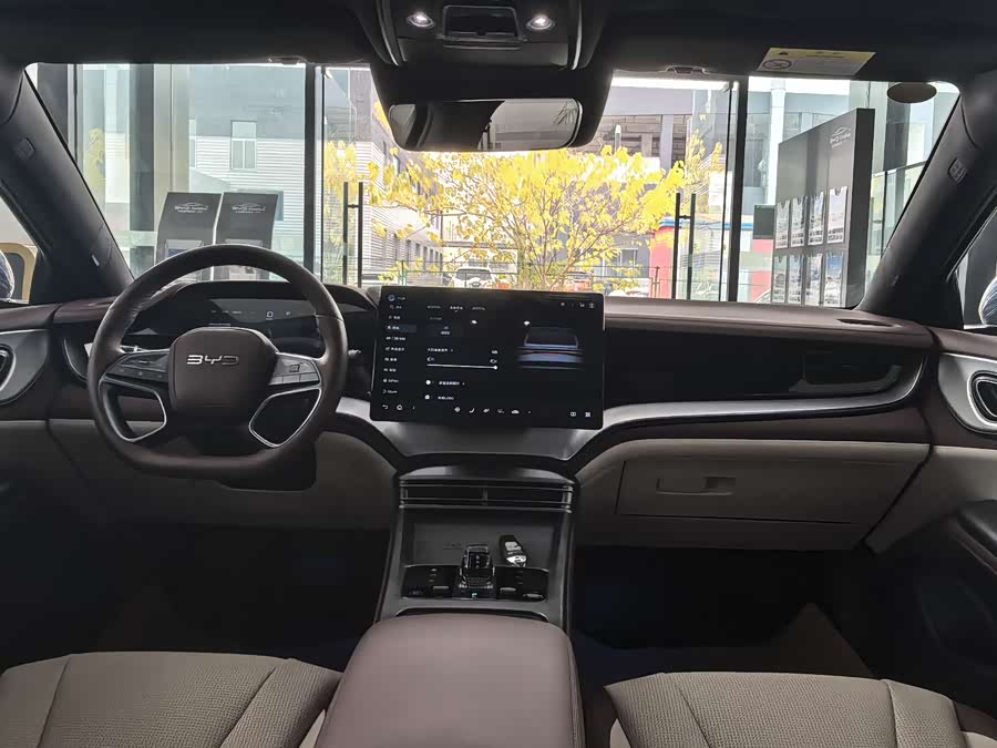 BYD Seal 07 DM-i 2025 صورة سيارة #6