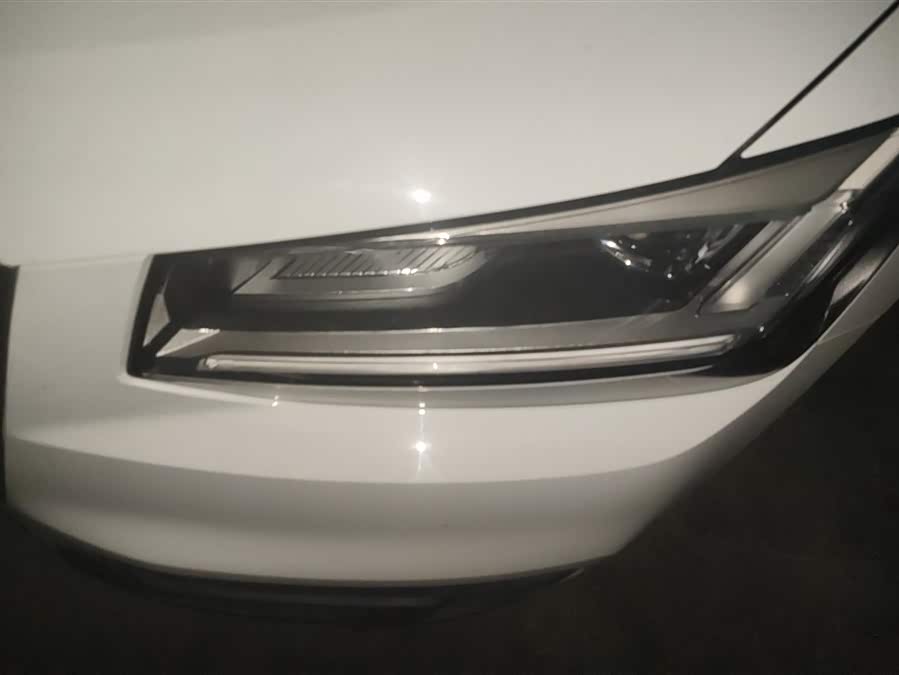 Audi Q2L e-tron 2020 #6 Audi Q2L e-tron 2020 car image #6