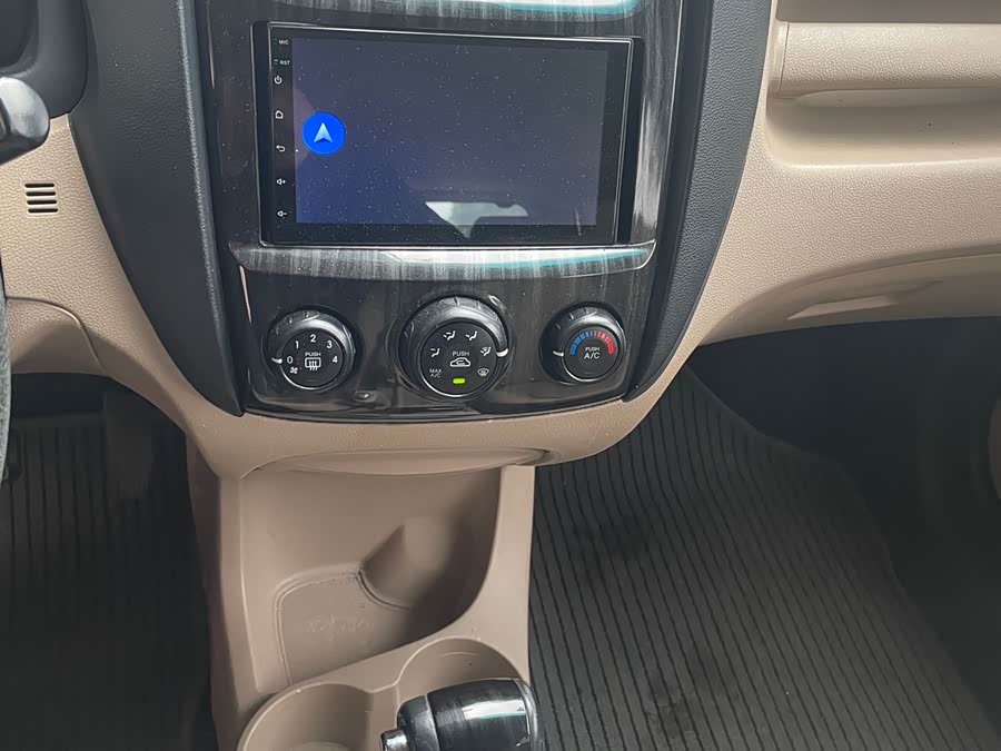 起亚 狮跑 2012 汽车图片 #6