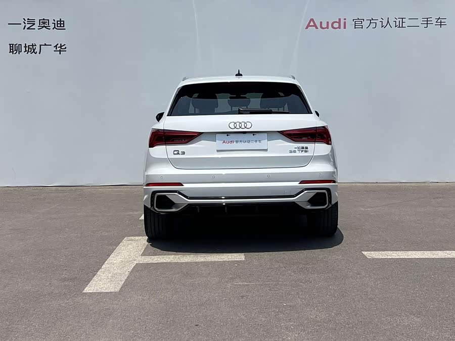 Audi Q3 2024 car image #6