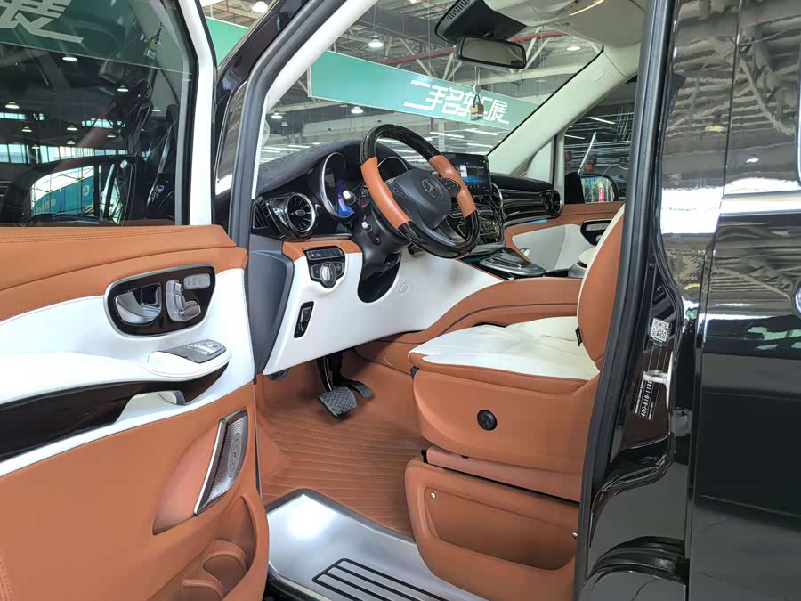 Mercedes-Benz V Class 2023 car image #6