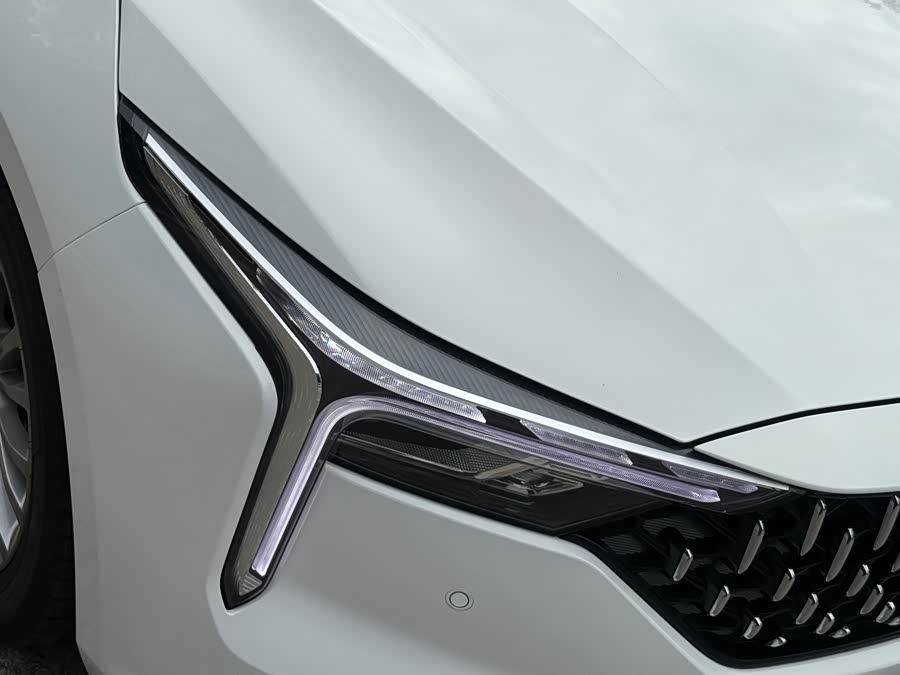 2023 car image #6