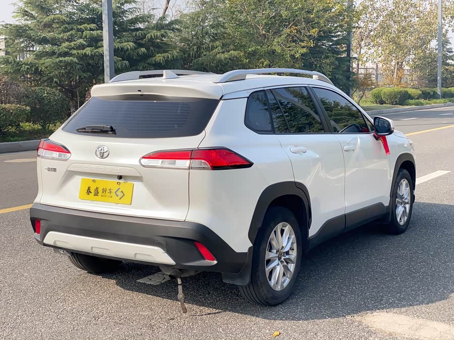 Toyota Corolla Cross 2023 immagine di auto #6