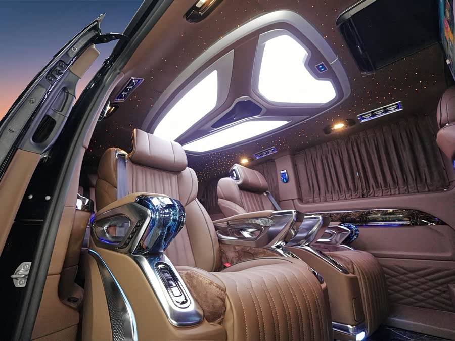 Mercedes-Benz Vito 2025 car image #6